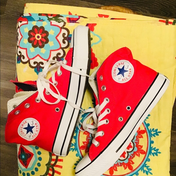 New Raspberry Converse High Top Fold Down Sneakers - Picture 5 of 7
